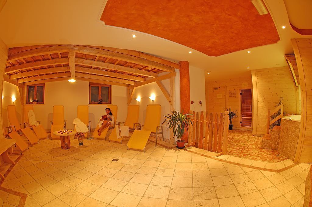 Hotel Viktoria Castelrotto Eksteriør bilde